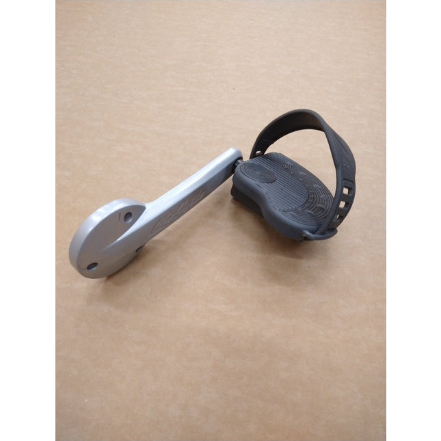 Life Fitness Recumbent Bike: Pedal: Right: AK63-00263-0003