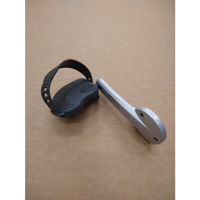 Life Fitness Recumbent Bike: Pedal: Left: AK63-00263-0004